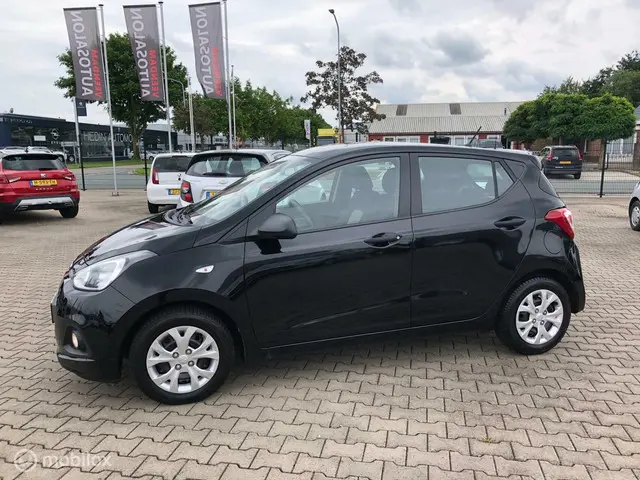 Hyundai i10 3