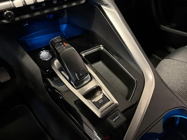 Peugeot 5008 1.2 PureTech Allure 2019 Benzine 26