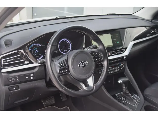 Kia Niro 1.6 GDi Hybrid DynamicLine 2020 Hybride Benzine 6