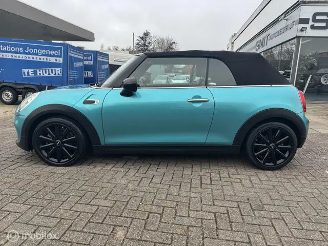MINI Cooper Cabrio 1.5 Chili Business 2017 Benzine 19