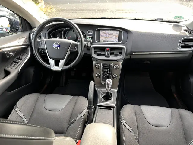 Volvo V40 1.6 T2 Momentum 2014 Benzine 4
