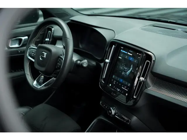 Volvo XC40 Recharge P8 AWD R-Design 2020 Elektrisch 32