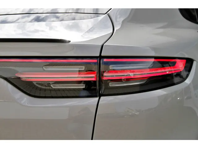 Porsche Cayenne Coupé 3.0 E-Hybrid 2019 Hybride Benzine 48
