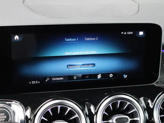 Mercedes-Benz GLB GLB 200 AMG line 2020 Benzine 22