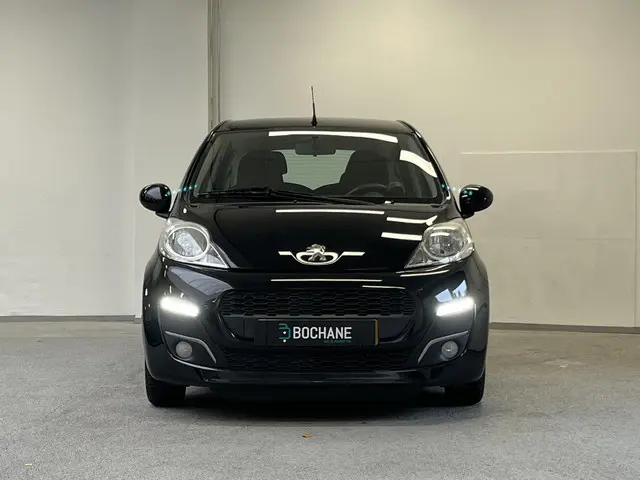 Peugeot 107 1.0 Active 2012 Benzine 8