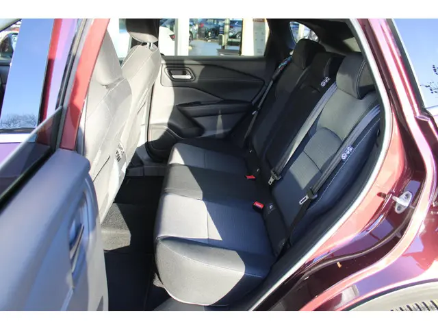 Nissan QASHQAI 1.3 MHEV Xtronic N-Connecta 2022 Benzine 30