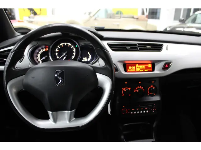 DS DS 3 1.2 PureTech Chic 2016 Benzine 9