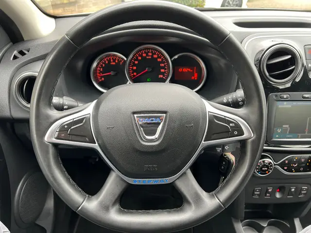 Dacia Logan MCV 0.9 TCe Tech Road 2020 Benzine 18