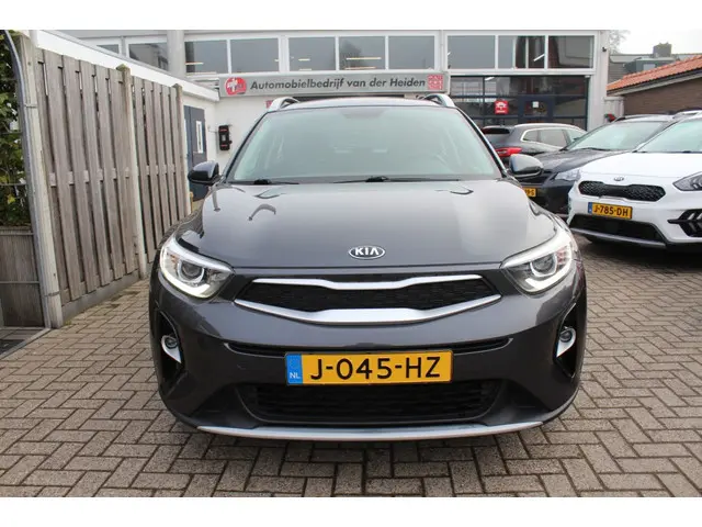 Kia Stonic 1.0 T-GDi DynamicLine automaat 2020 Benzine 3
