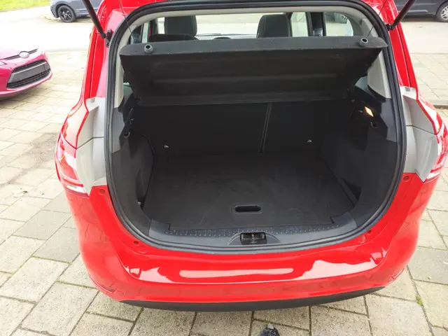 Ford B-MAX 1.6 TI-VCT Style Automaat/Pano 2017 Benzine 13