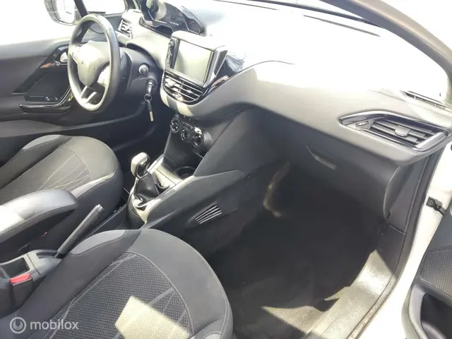 Peugeot 208 1.2 VTi Blue Lease Airco/navi/Pdc 2013 Benzine 11