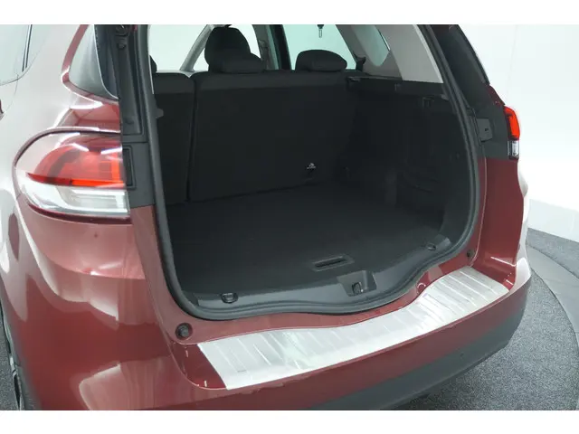 Renault Scénic TCe 140 EDC Limited 2019 Benzine 79