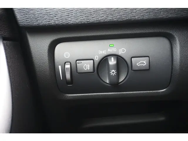 Volvo V40 2.0 T2 Nordic+ 2016 Benzine 8