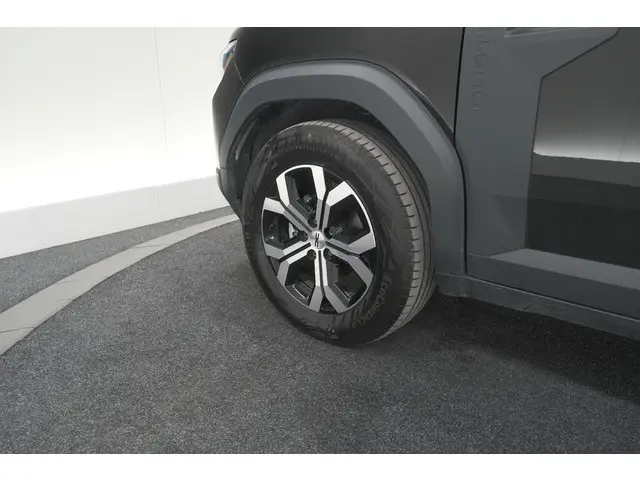 Dacia Duster Mild Hybrid 130 Expression 2025 Benzine 18