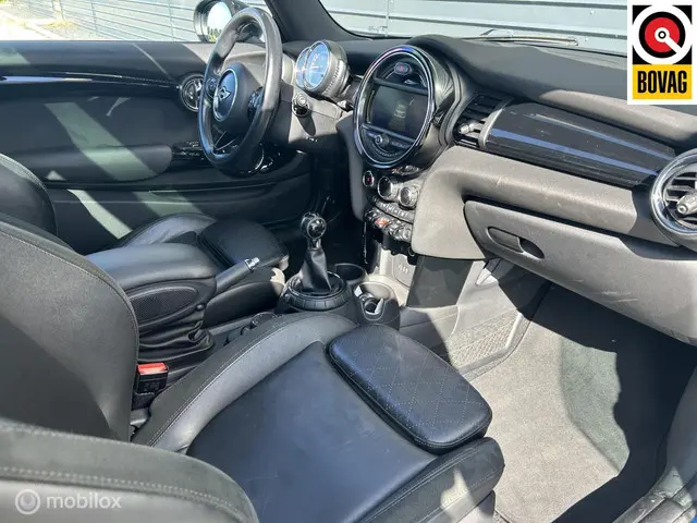 MINI Cooper Mini 1.5 Chili Business 2015 Benzine 16