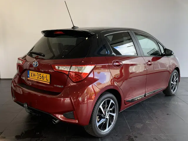 Toyota Yaris 2