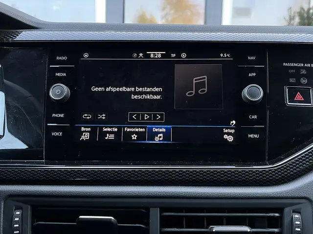 Volkswagen Polo 1.0 TSI Go 2022 Benzine 28