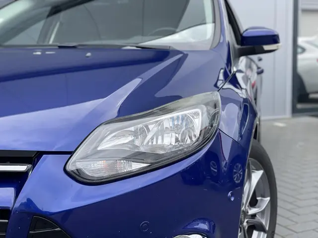 Ford Focus 1.0 EcoBoost Edition Plus 2014 Benzine 6