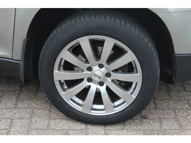 Škoda Yeti 1.2 TSI Adventure//Airco//Cruise//Navi! 2013 Benzine 19