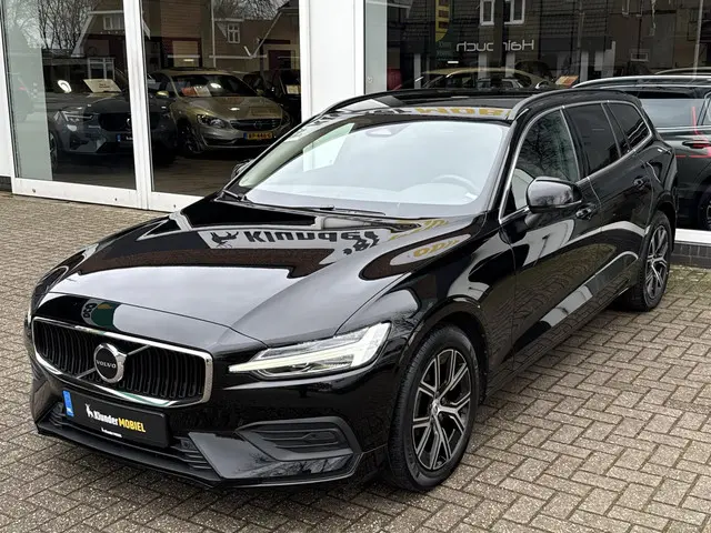 Volvo V60 2.0 B3 Core 2022 Benzine 14