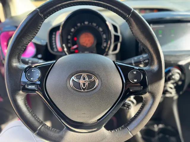 Toyota Aygo 1.0 VVT-i x-cite 2018 Benzine 11