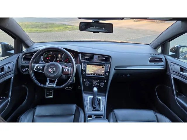 Volkswagen Golf 1.4 TSI GTE 2015 Hybride Benzine 29