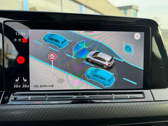 Volkswagen Golf 1.5 eTSI R-Line 2022 Benzine 25