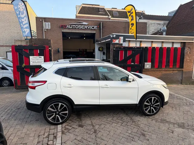 Nissan QASHQAI 1.2 Tekna 2015 Benzine 18