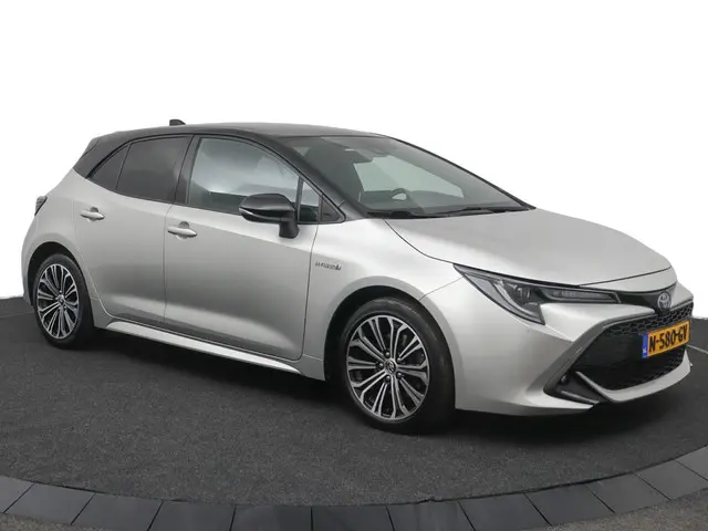 Toyota Corolla 2.0 Hybrid Bi-tone 2019 Hybride Benzine 13
