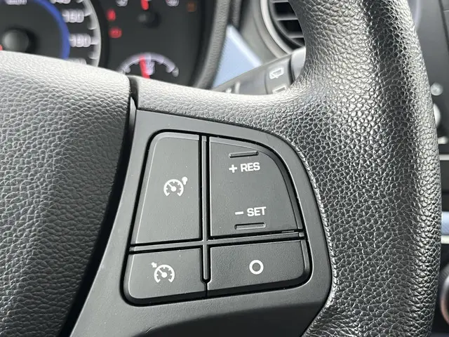 Hyundai i10 1.0i i-Motion Comfort 2015 Benzine 42