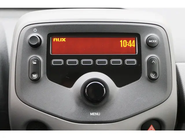 Peugeot 108 1.0 e-VTi Active 2020 Benzine 36