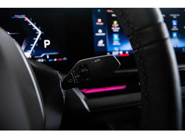 BMW 5 Serie 520i 2024 Benzine 43