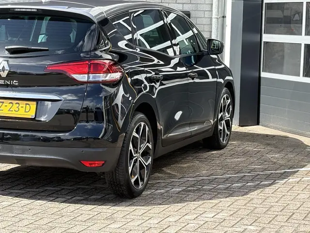 Renault Scénic 1.3 TCe Intens 2022 Benzine 31