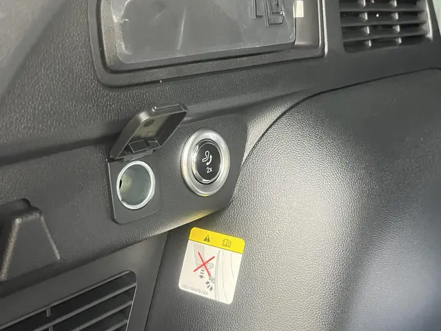 Ford Kuga 2.5 PHEV ST-Line X 2025 Hybride Benzine 10