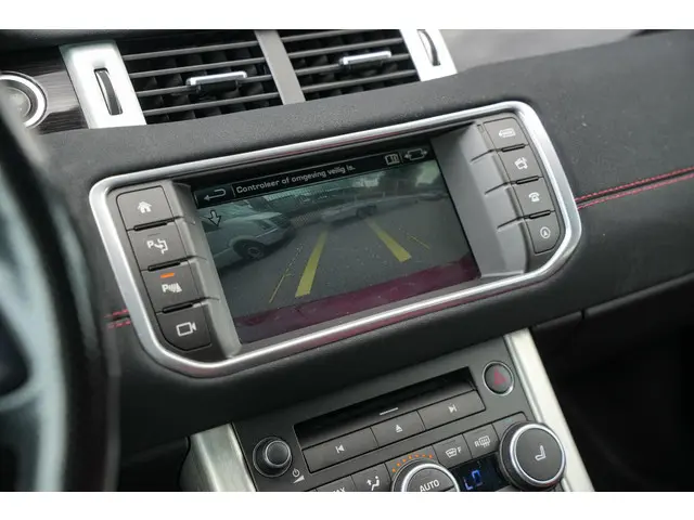 Land Rover Range Rover Evoque 2.0 Si4 HSE 2015 Benzine 18