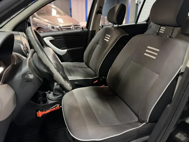 Dacia Sandero 1.2 Aniversare 2012 Benzine 7