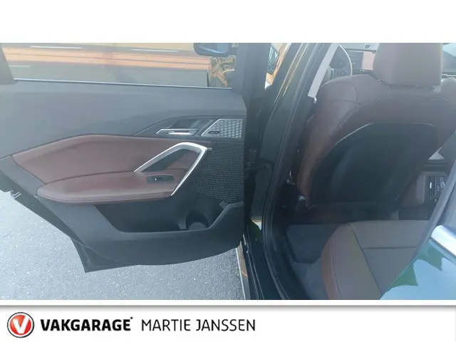 BMW iX1 XDrive30 67 kWh 2024 Elektrisch 26