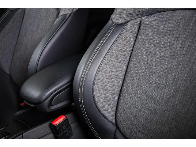 MINI Countryman Cooper SE ALL4 2022 Hybride Benzine 29