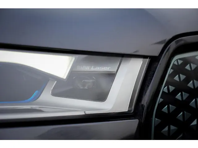 BMW iX xDrive40 Excellence 77 kWh 2022 Elektrisch 30