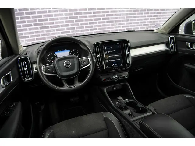 Volvo XC40 2.0 T4 Momentum 2019 Benzine 11
