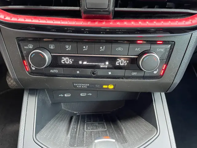 SEAT Ibiza 1.0 EcoTSI FR Business Connect 2023 Benzine 13