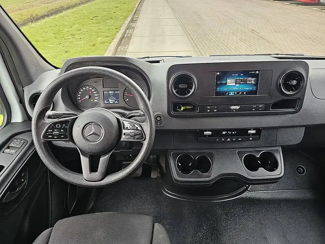 Mercedes-Benz Sprinter 314 2021 Diesel 8