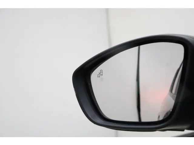 Jeep Avenger 1.2 e-Hybrid Summit 2025 Hybride Benzine 19