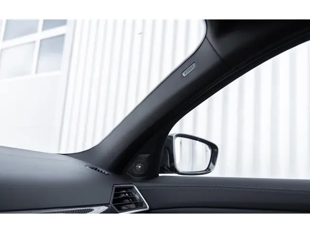 BMW M3 3-serie Touring xDrive Competition 2024 Benzine 41