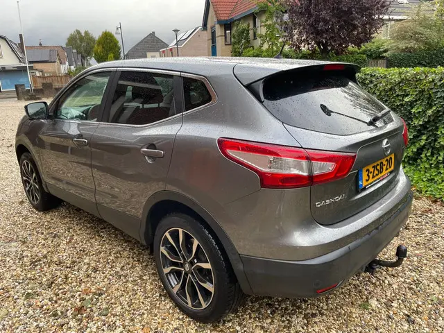 Nissan QASHQAI 1.2 Connect Edition 2015 Benzine 14