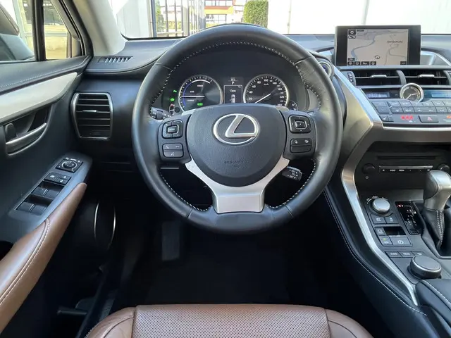 Lexus NX 300h AWD Luxury Line 2015 Hybride Benzine 33