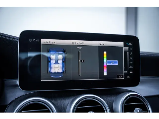 Mercedes-Benz C-Klasse Coupé 300 AMG 2019 Benzine 31