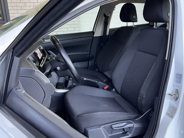 Volkswagen Polo 1.0 MPI Comfortline 2019 Benzine 24