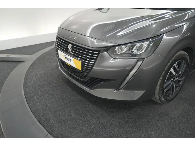 Peugeot 208 PureTech 100 Allure Pack 2023 Benzine 15