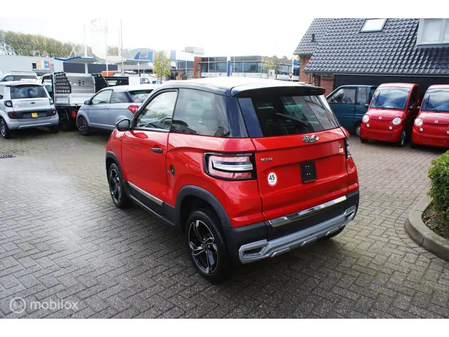 Ligier JS60 Brommobiel Chic Sun 2025 Diesel 3